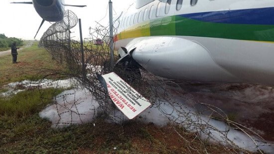 Starbow plane crashes at Kotoka International Airport.jpg